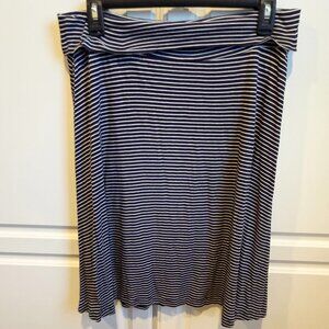 Gap Light Weight Skirt Large